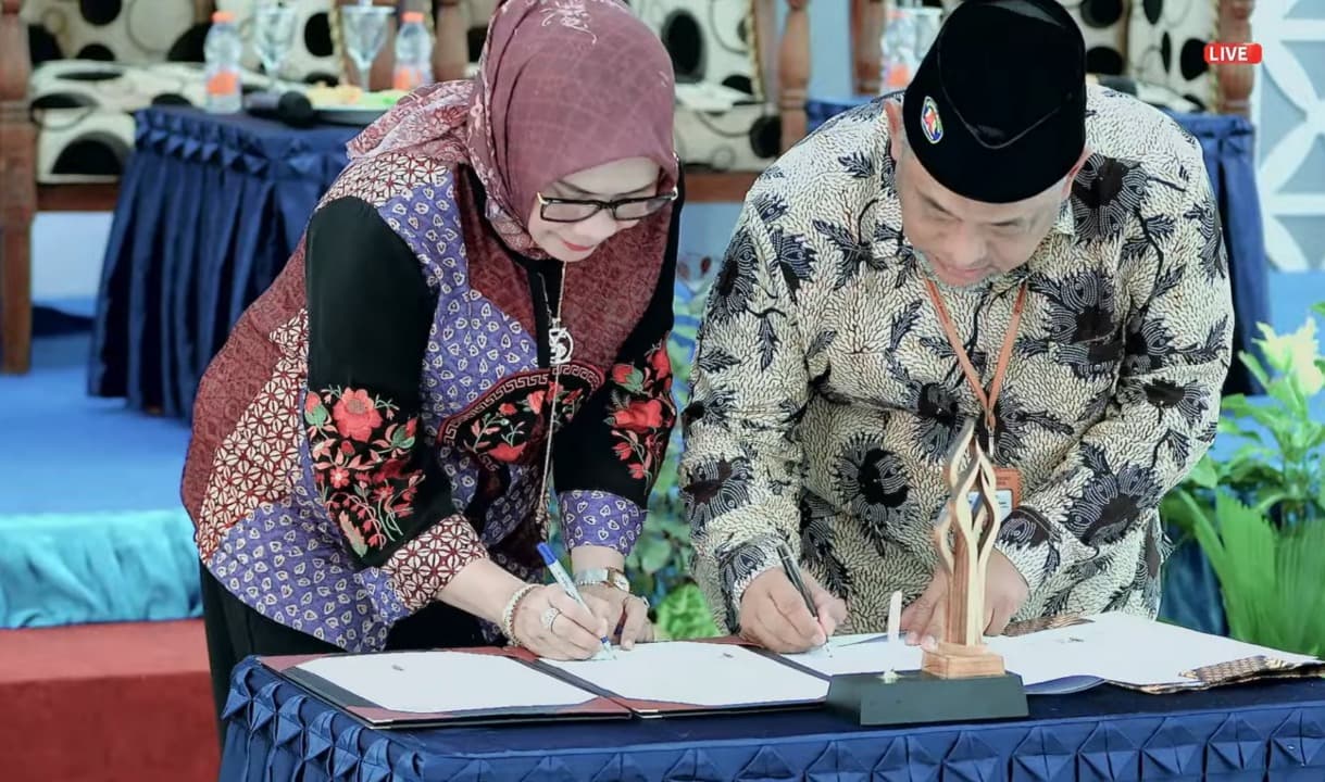 Wujudkan Kampus Berdampak, UNIRA dan UNITOMO Surabaya Teken MoU