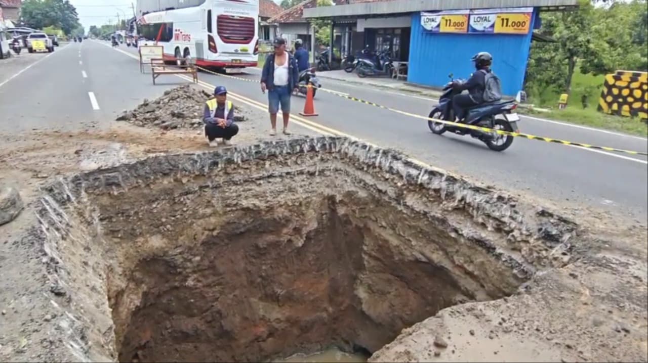 Jalan Nasional Ponorogo–Madiun Berlubang, Kedalaman Lubang Capai 4,5 Meter