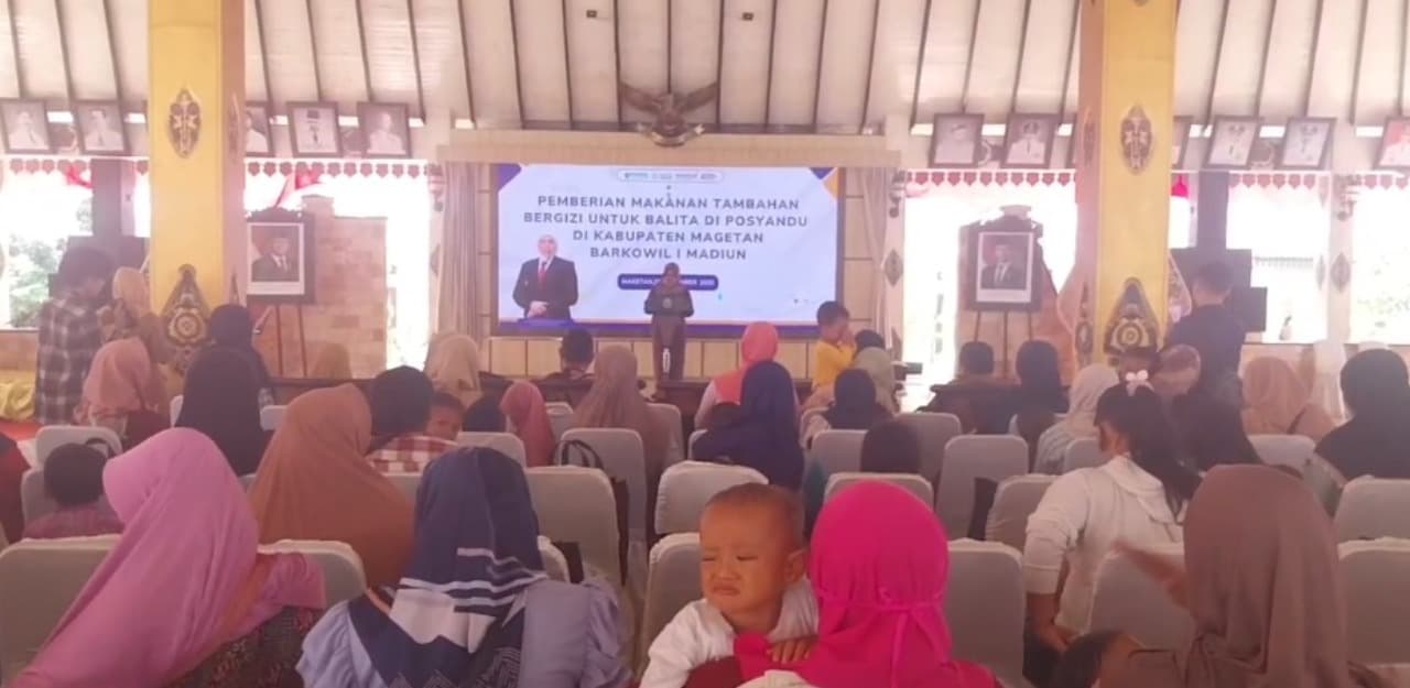 Turunkan Stunting, Ratusan Balita di Magetan Terima Makanan Tambahan