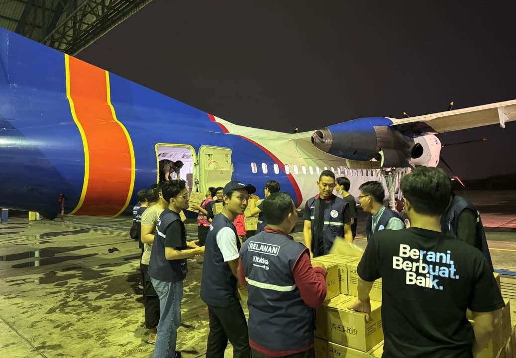 Polri Apresiasi Masyarakat dan Relawan Kirim Bantuan ke Lokasi Bencana di Sumatera