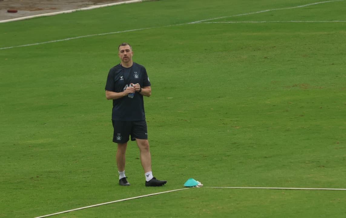 Pimpin Latihan Persik, Begini Kesan Pertama Marcos Reina