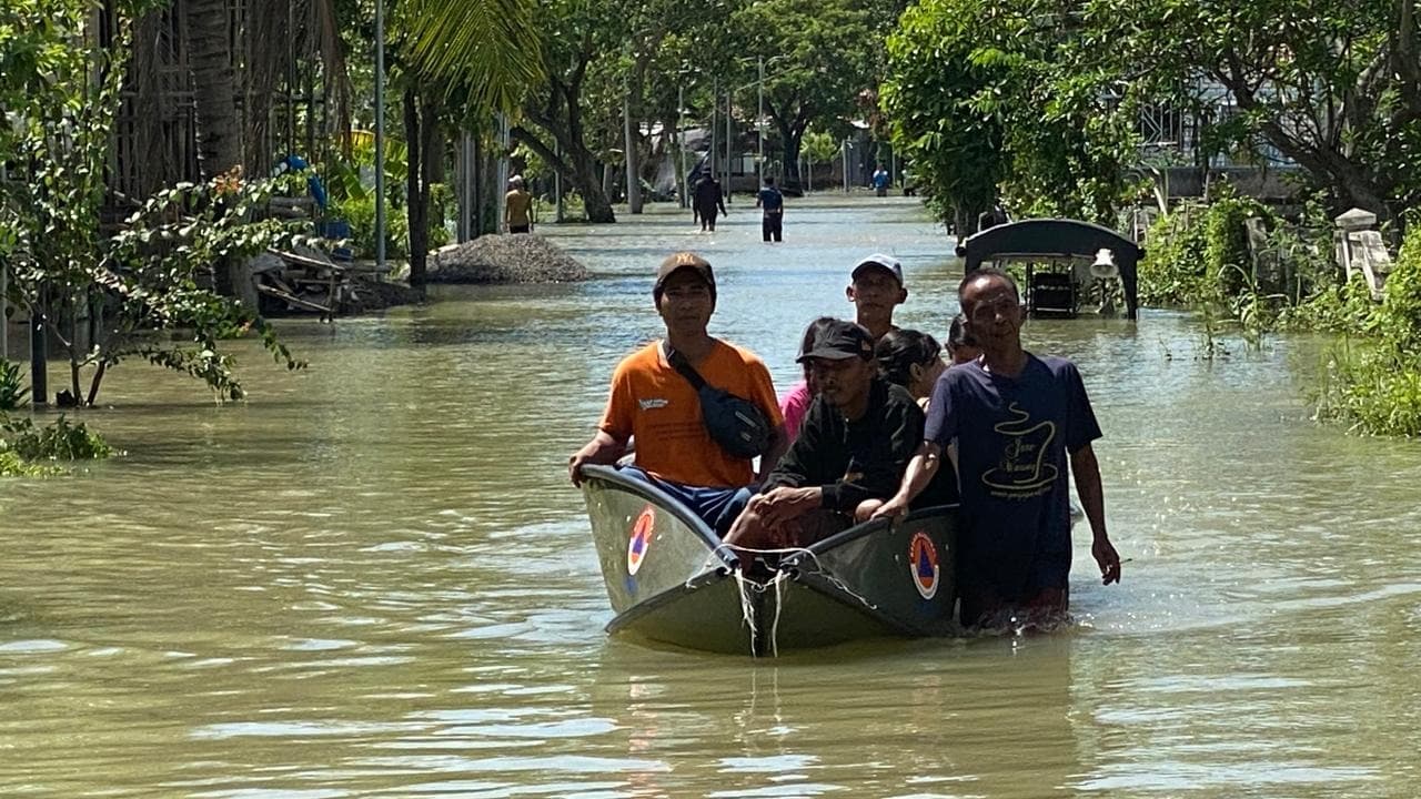 Banjir Luapan Kali Lamong Masih Rendam 7 Desa di Benjeng Gresik