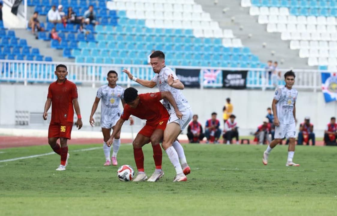 Arema FC Berbagi Angka dengan Madura United di Stadion Kanjuruhan