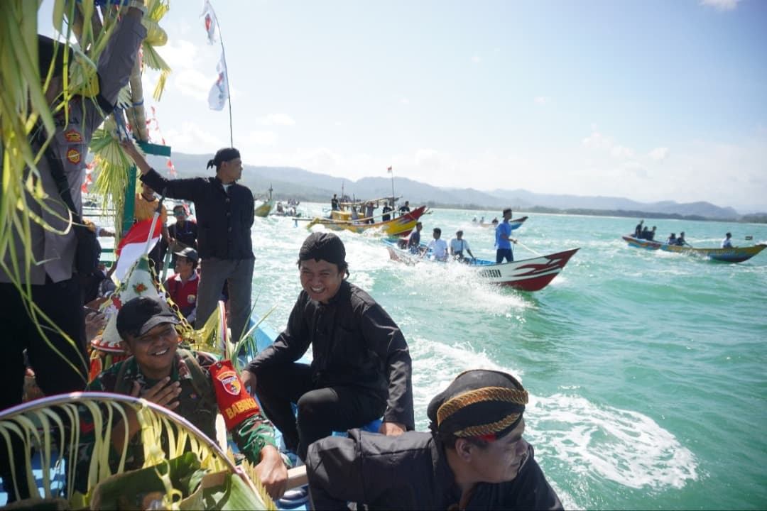 Tradisi Tasyakuran Laut, Cara Warga Pacitan Sambut Bulan Muharram
