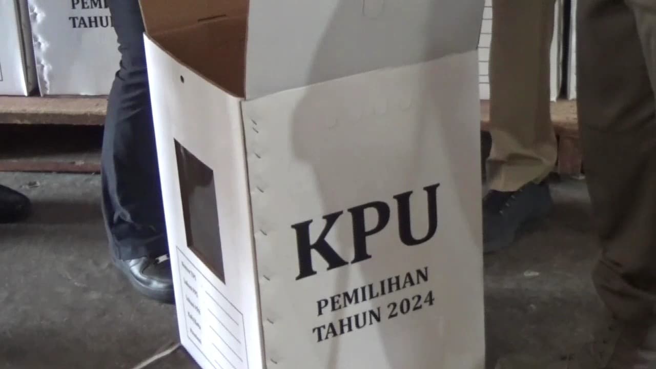 KPU Ngawi Lelang Ribuan Bilik dan Kotak Suara Bekas Pilkada 2024