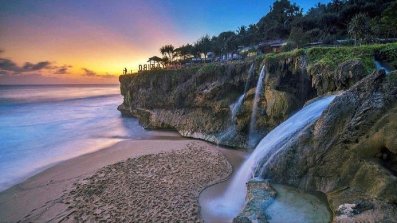 Pacitan Punya 70 Titik Pantai, Terbanyak Kedua di Indonesia ?