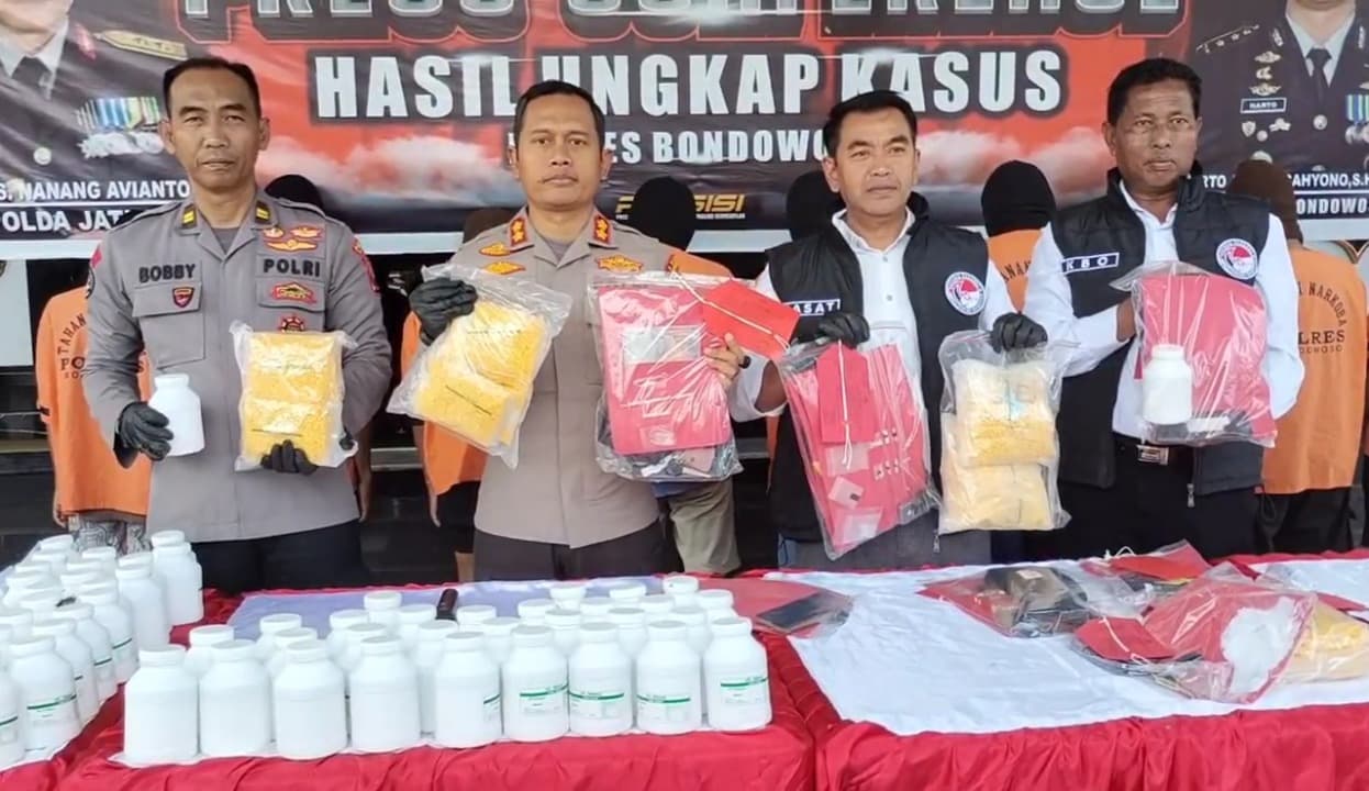 Polres Bondowoso Sita 241 Ribu Pil DMP dikemas Box Vitamin Ternak