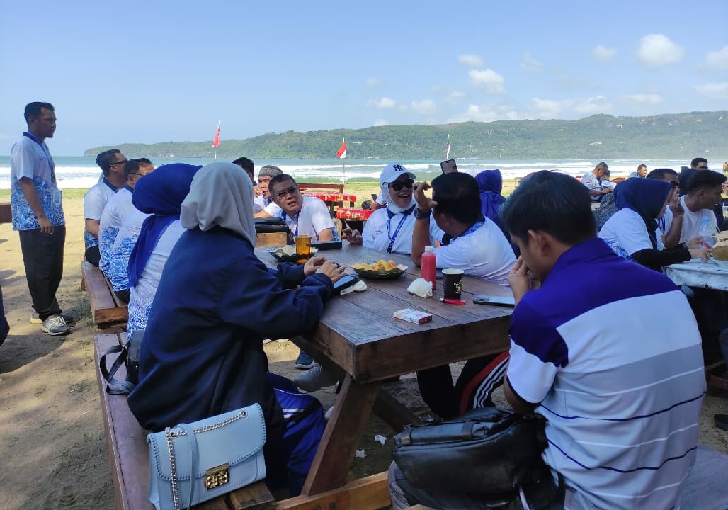 Berkah Bimtek Demokrat, Omzet Pedagang Kuliner Pancer Dor Pacitan Naik Dua Kali Lipat