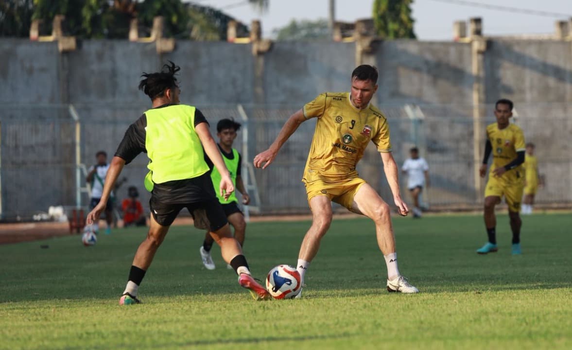 Pemain Akademi Madura United Dapat Kesempatan Latihan Bersama Tim Senior