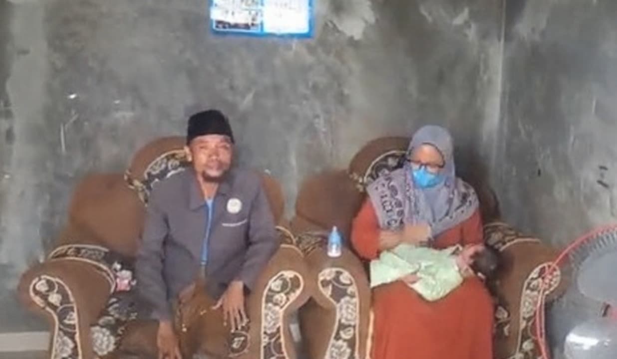 Warga Sampang Temukan Bayi Dalam Kardus di Pinggir Jalan Pamekasan