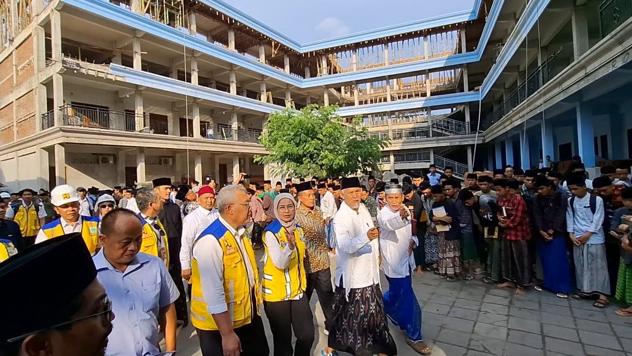 Dirjen Cipta Karya Kementrian PU Pantau Pembangunan Pondok Pesantren Lirboyo