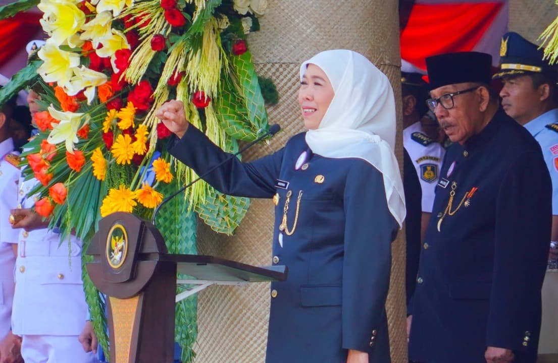 Pimpin Upacara Hari Jadi ke-80 Jatim, Gubernur Khofifah Gelorakan Semangat JATIM BISA