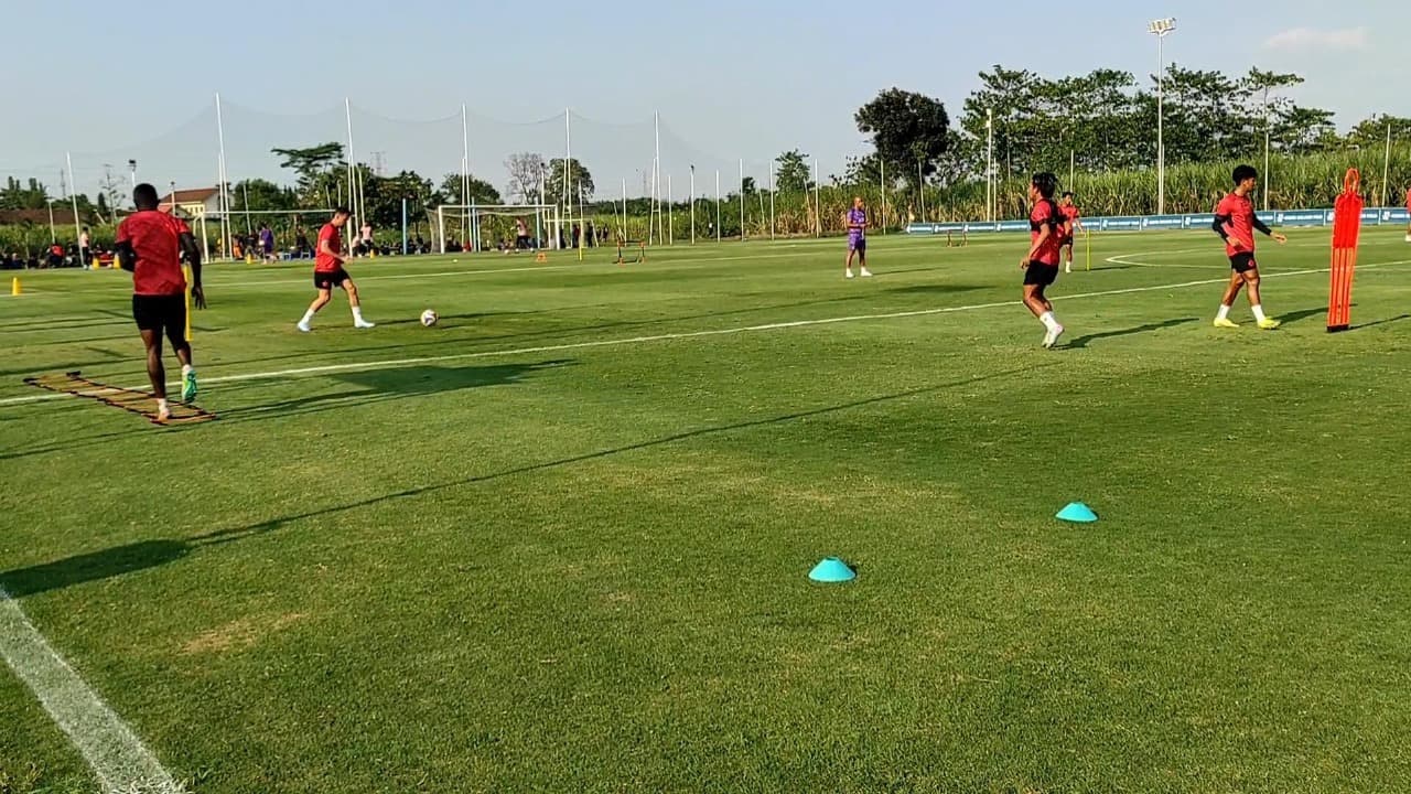 Persik Kediri Bersiap Hadapi Pemuncak Klasemen BRI Super League Borneo FC