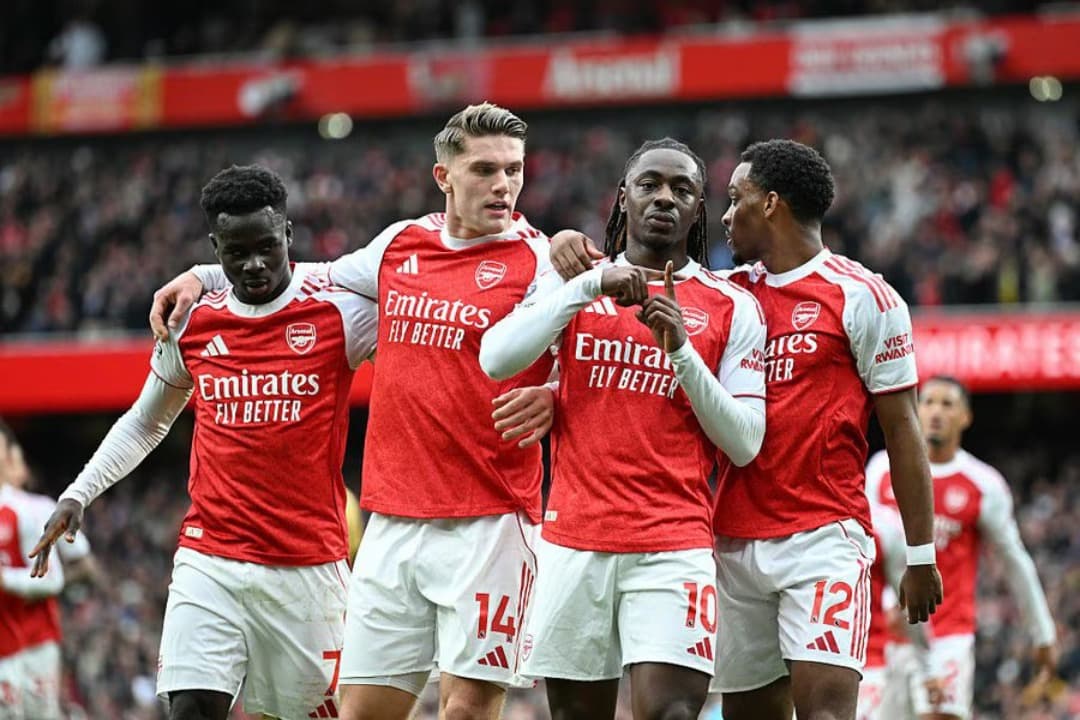 Rekap Hasil Liga Inggris: Arsenal Nyaman di Puncak Klasemen, Manchester City Tumbang di Markas Aston Villa
