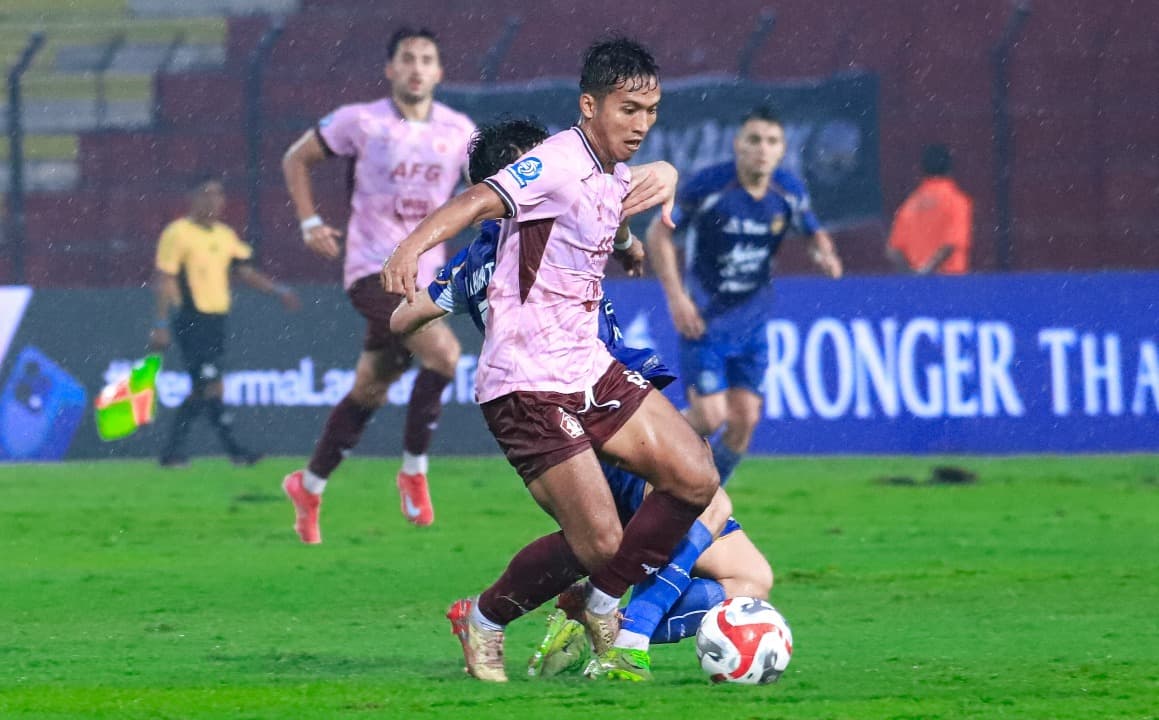 Persik Kalah dari PSIM, Ong Kim Swee Singgung Kartu Merah