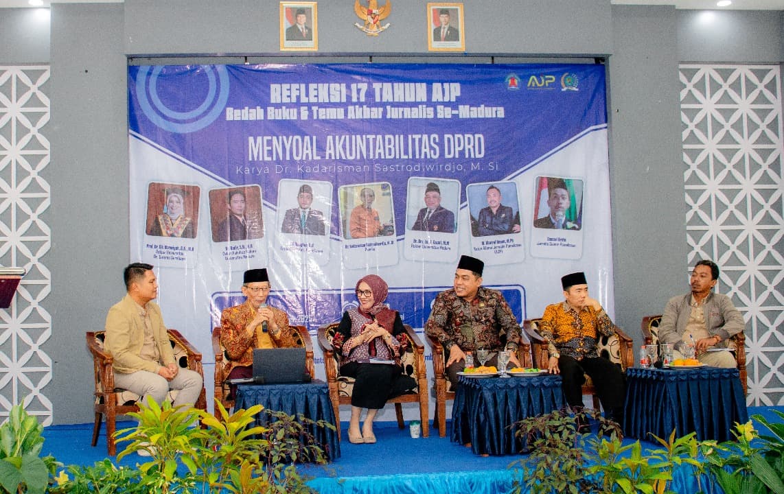 AJP Rayakan HUT ke-17 Tahun dengan Bedah Buku dan Temu Jurnalis se-Madura