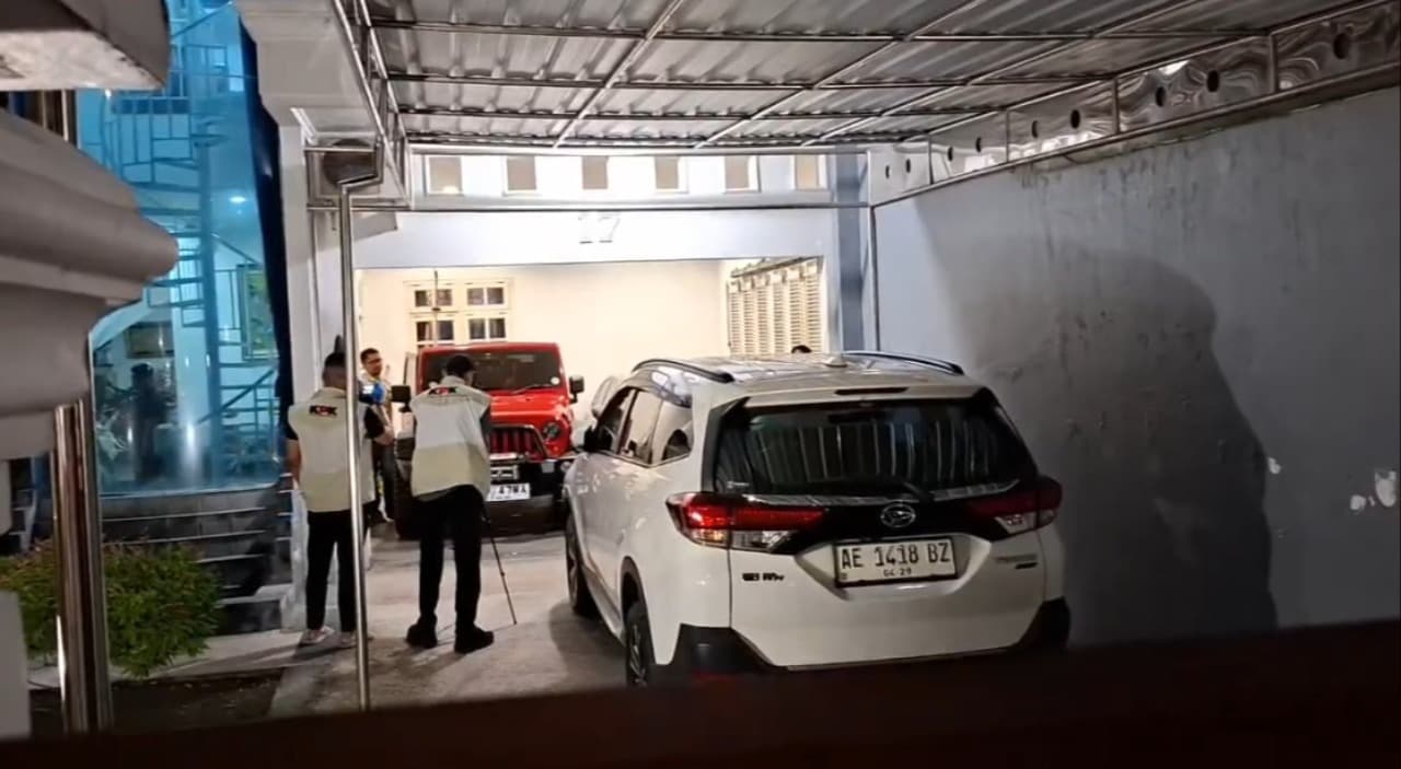 KPK Geledah Rumah Direktur RSUD dr Harjono di Madiun, Buru Bukti Kasus Suap Ponorogo