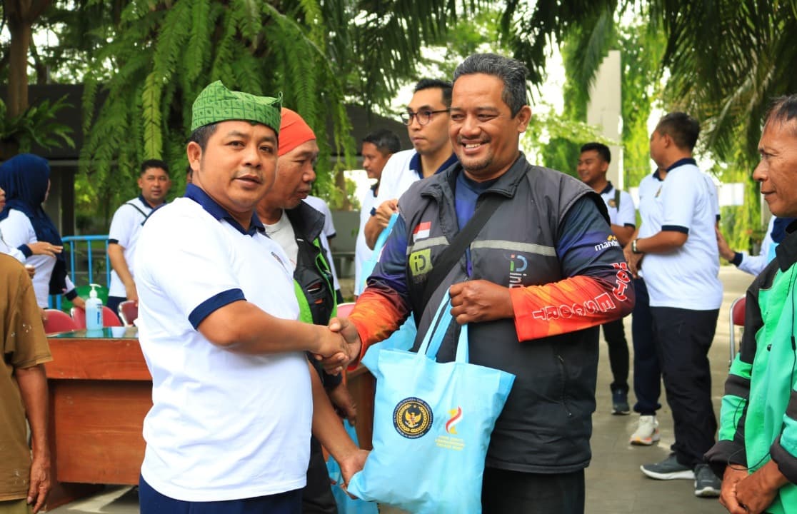 Peringati Hari Bakti Kemenimipas ke Satu Lapas Banyuwangi Bagikan Paket Sembako
