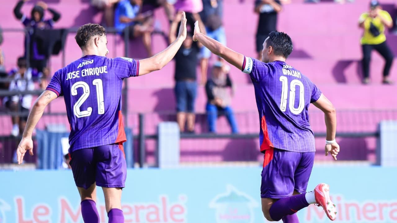 Duet Ezra Walian dan Jose Enrique Menjelma Jadi Mesin Gol Persik Kediri