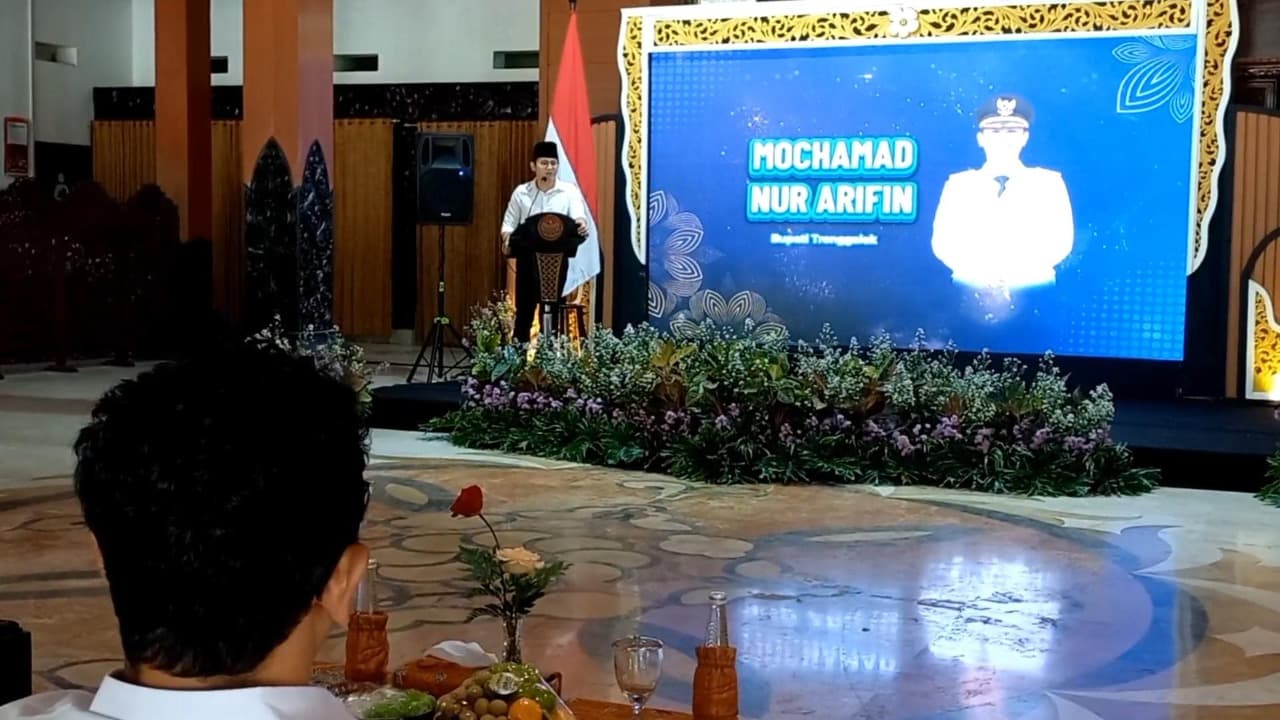 Bupati Trenggalek Luncurkan Program “Sangu Sampah” untuk Dukung Target Net Zero Karbon 2045