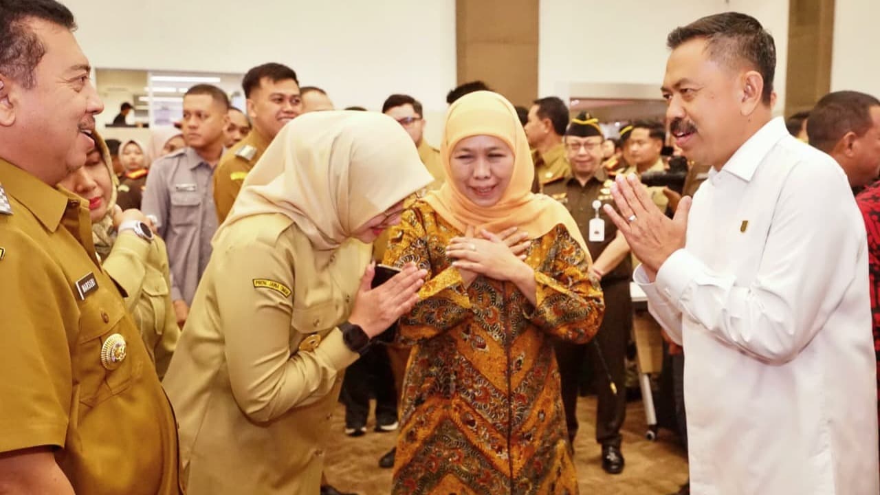 Dukung Penegakan Hukum Humanis, Bupati Ipuk Tandatangani PKS Pelaksanaan Pidana Kerja Sosial